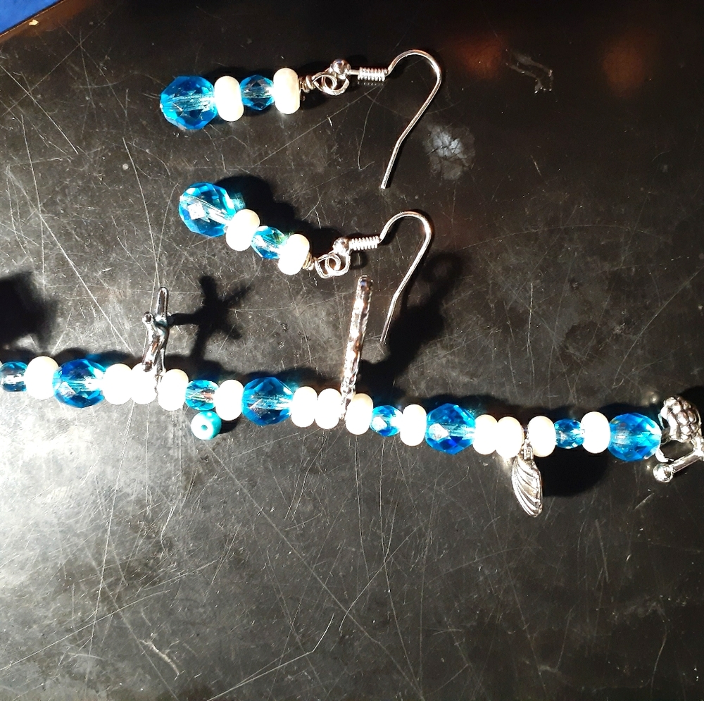 Bracelet &earrings